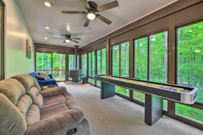 Gorgeous Chalet with Deck, Fire Pit and Sunroom! Pocono Pines